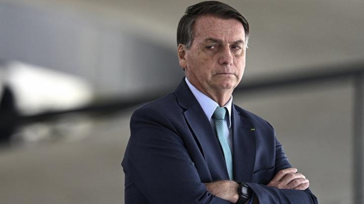 Internaron de urgencia a Bolsonaro por una posible obstrucción intestinal