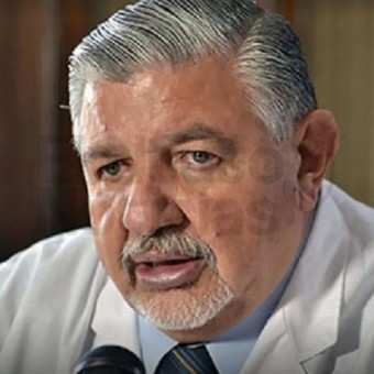 El Ministro de Salud Juan José Esteban