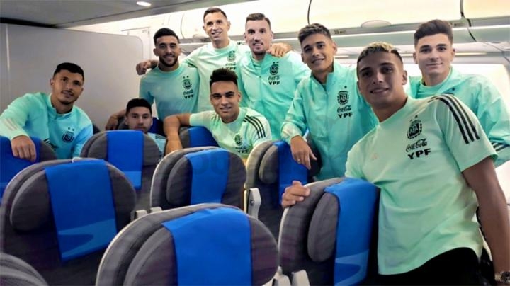 El seleccionado argentino llegó a Ezeiza después del escándalo en Brasil
