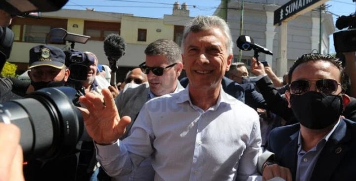 El expresidente Mauricio Macri en un acto político en Dolores