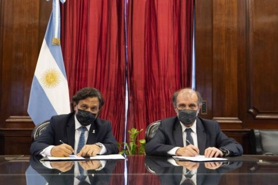 Saenz firmó con el Banco Nación un convenio por $900 millones para financiar los sectores productivos salteños
