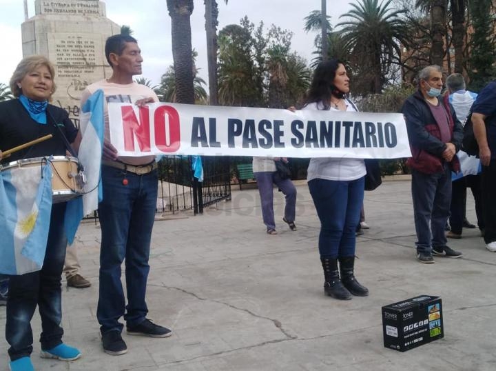 Convocan a una marcha de protesta contra el pase sanitario en Salta. 