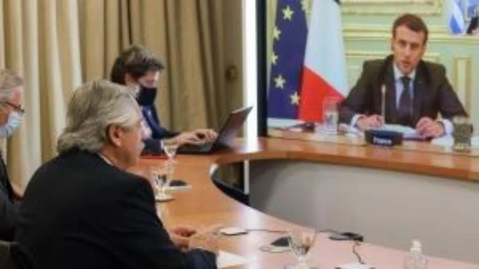 Alberto Fernández dialogó con Macron sobre las vacunas y la deuda con el FMI