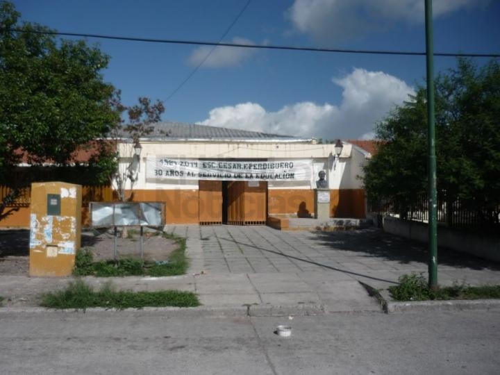 En Barrio Santa Ana 1, Una escuela tiene a sus directivos con Covid 19