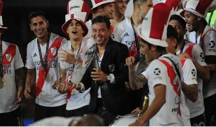 El festejo de River Plate campeón de la Supercopa Argentina 