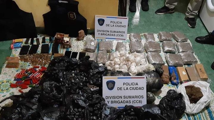 Armas y miles de dosis de cocaína y marihuana fueron incautadas en Lugano